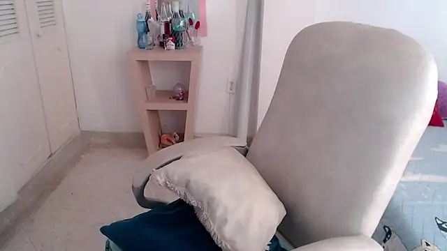 XXX chat uživo modela leonela_69