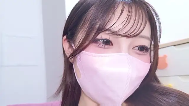 0o_MOMO_o0's Live XXX Chat