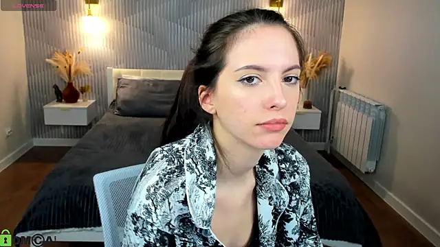 elise_robbie's Live XXX Chat