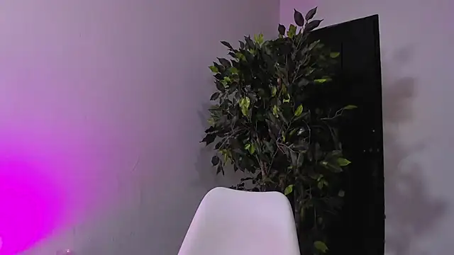 Miss_KhalifaDoll's Webcam Show