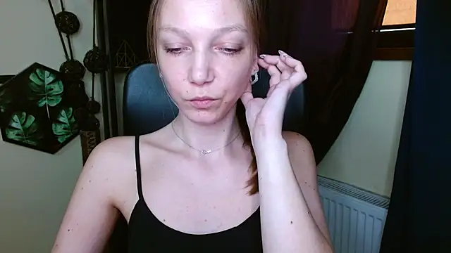 Živý XXX chat EmillyPlay