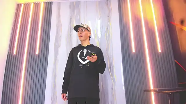 Angel_xxx 网络视讯表演