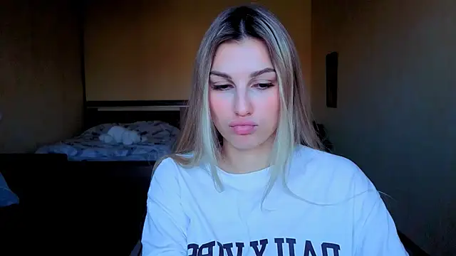 sunsetwithavaa's Webcam Show