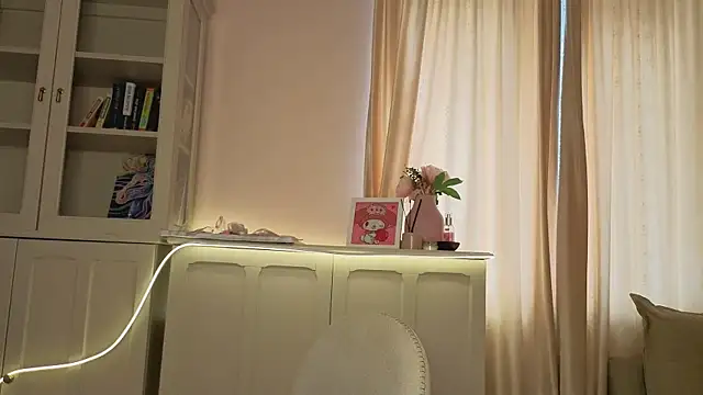 XXX chat uživo modela Alisia_Mars