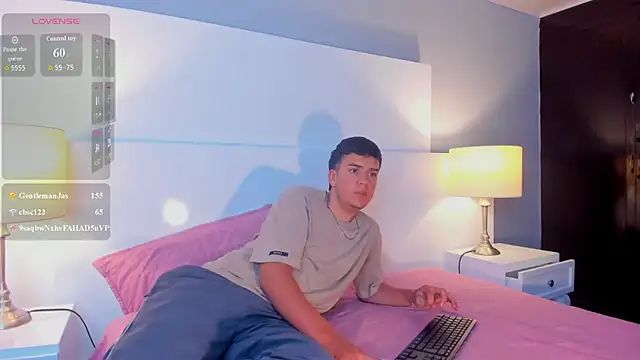 Pokazy przed kamerką – Dylan_Katte