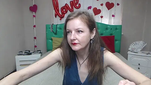 XXX chat uživo modela MeganPirs