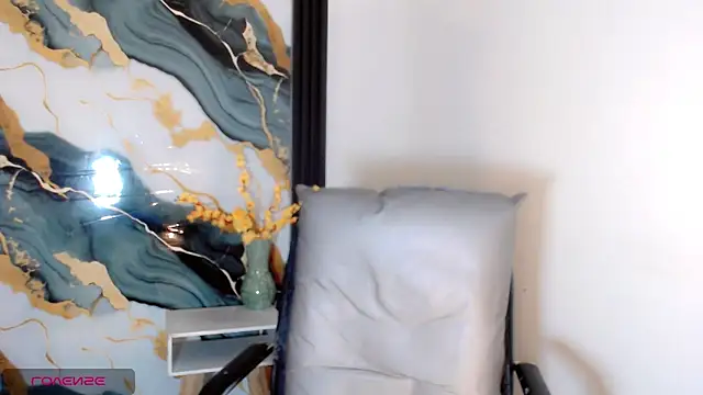 Show modela Valeria_Del_Val na web-kameri