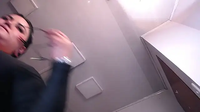 Chatroom XXX en direct de Penelope_Tits