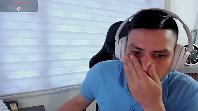 Rick_Adams élő XXX-chatje