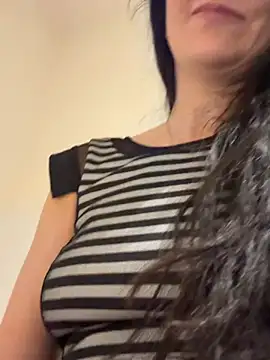 -OLYA-'s Live XXX Chat