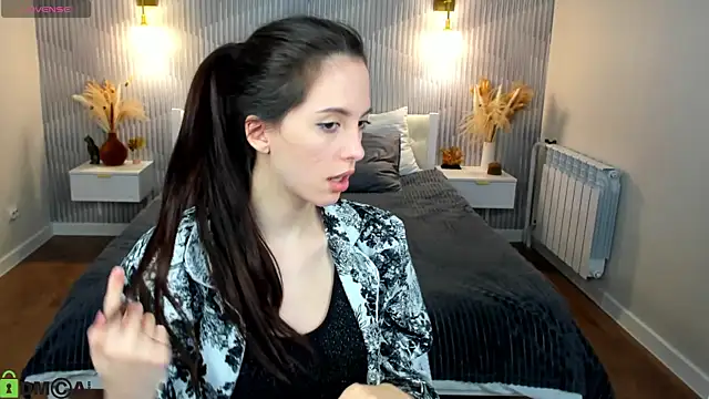 elise_robbie's Live XXX Chat