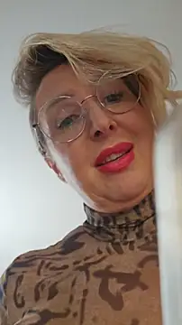 MariaRichi_ Adlı Modelin Canlı XXX Sohbeti