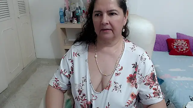 leonela_69 Live XXX-chat