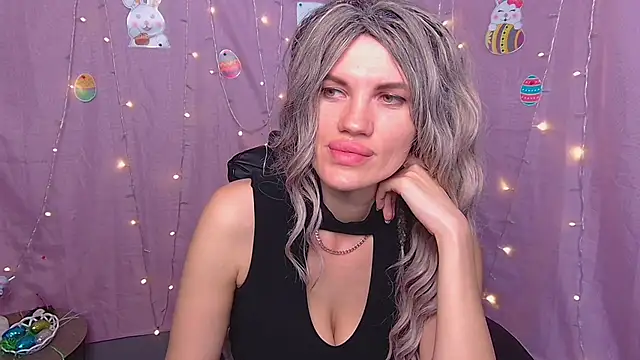 MilaLoona: онлайн-секс-чат