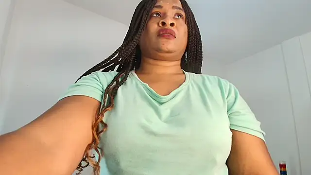 Chat XXX ao vivo de luxy_benet