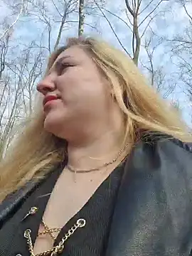 LianaJu – Live XXX-chat