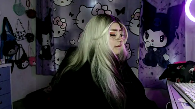 lussyevans24 Chat XXX in diretta