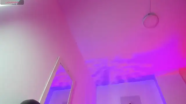 XXX chat uživo modela Ayliinn_