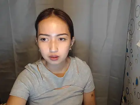 XXX chat uživo modela XXnaughty_08XX