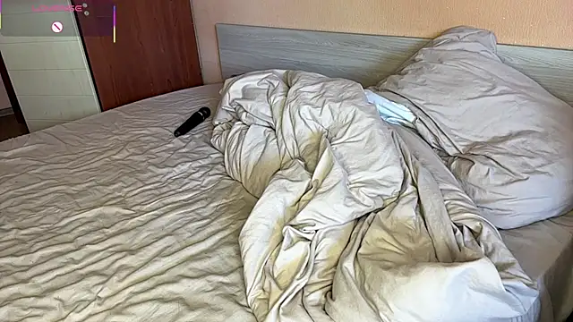 ElliRusk: απευθείας συνομιλία ΧΧΧ