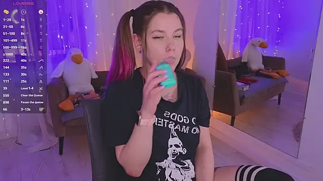 Mira_Falls Live XXX Chat