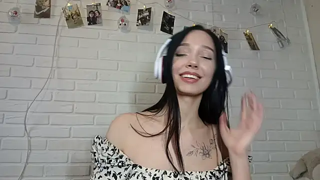 VanettaHartong Chat XXX live