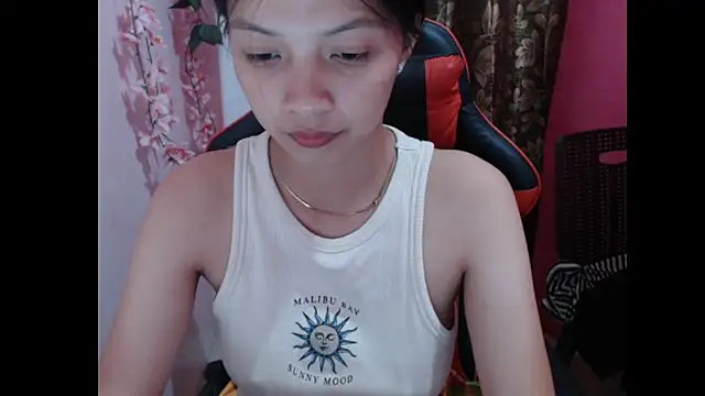 pinay_kitty23 Webcam-Show