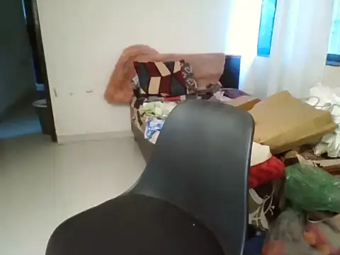 MakeMeCumAhh live XXX chat