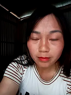 XXX chat uživo modela Cute-flowers