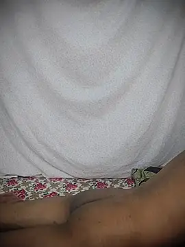 xoupleaura's Live XXX Chat