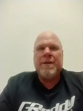 Reddog833 webkamerás műsora