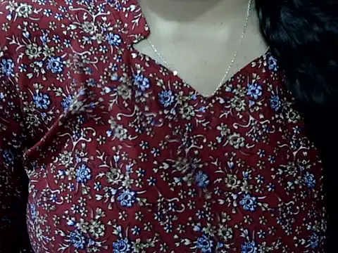 Cute_Aliyaa Adlı Modelin Canlı XXX Sohbeti