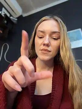 MilaMoone Chat XXX in diretta