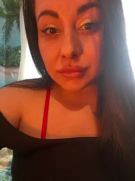 DaisyStreet live XXX chat