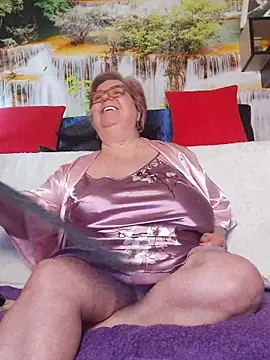 QueenPammy1 Live XXX-Chat