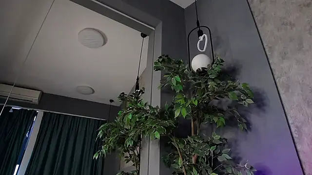 Show modela ScarlettJakobs na web-kameri