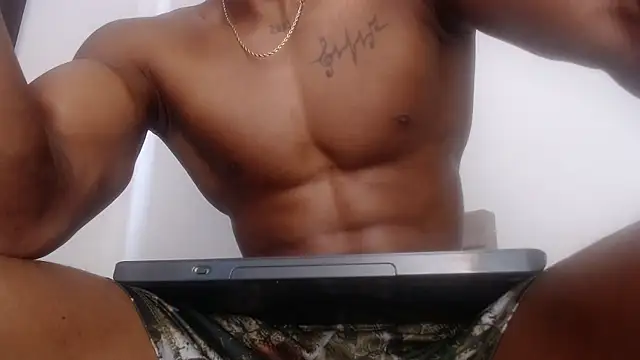 drake_brwon_23のライブXXXチャット