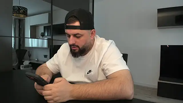 Chat +18 de DravenPeak ao vivo