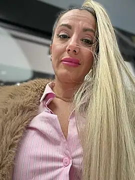 adya-aly Live XXX-chat