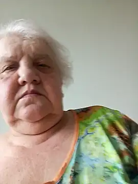 HapinessLovee live XXX chat