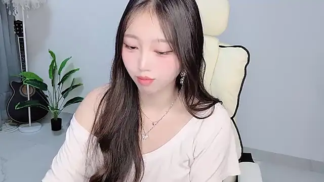 Yukiy8877 Chat XXX in diretta