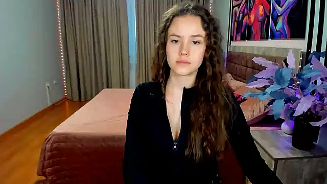 BeatriceShine Chat XXX in diretta