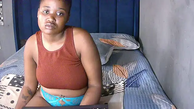 FREAKBARBIE02 Chat XXX live