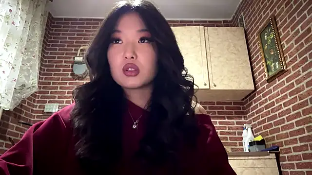 دردشة EmmaLeexth الجنسية المباشرة