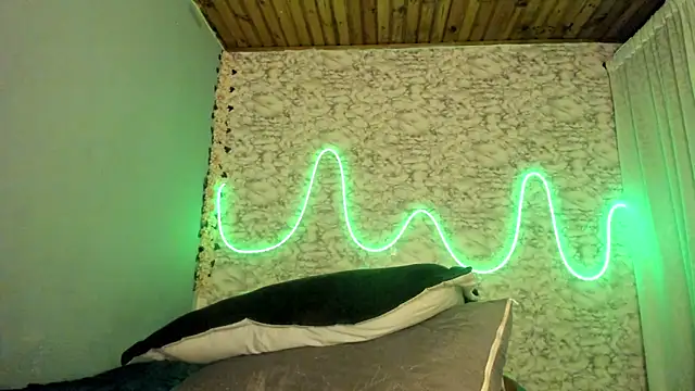 Morochaa-fire 现场XXX聊天