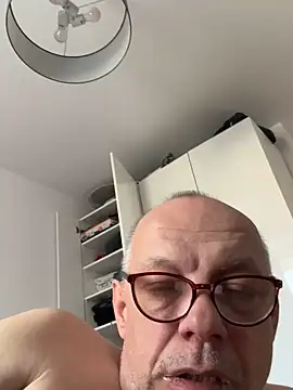 Jaropol 即時 XXX 聊天