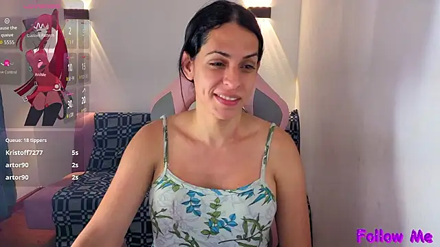 vittorialombardi__'s Live XXX Chat