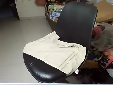 MakeMeCumAhh 现场XXX聊天