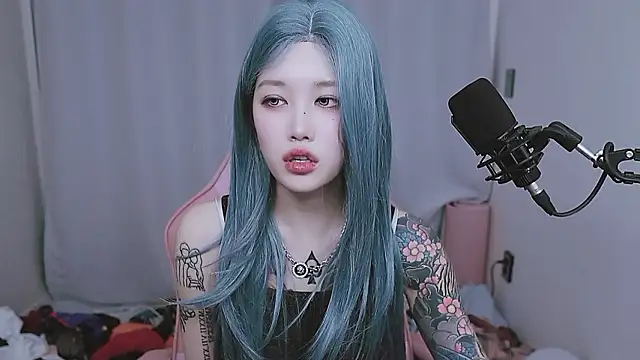 MISA_02 – webcam-show