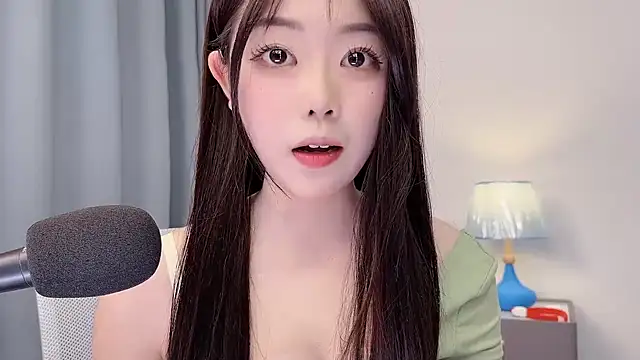 smalldaisy Adlı Modelin Canlı XXX Sohbeti